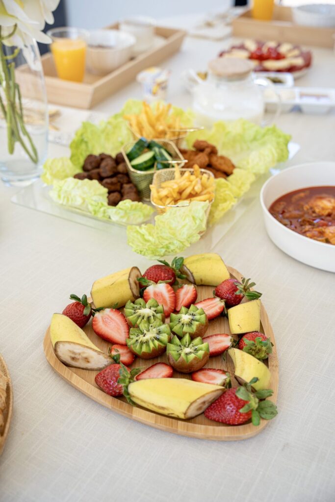 Plateau de fruits frais au brunch, villa Djerba sans vis-à-vis